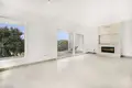 Villa de tres dormitorios 390 m² Marbella, España