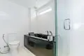 Mieszkanie 2 pokoi 111 m² Karon, Tajlandia