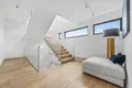 Дом 6 комнат 390 м² Варшава, Польша