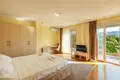 Villa 9 bedrooms 247 m² Igalo, Montenegro