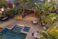 Кондо 2 спальни 122 м² West Bay, Гондурас