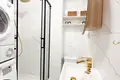 Habitación cerca del metro en Varsovia, Polonia (gastos incluidos)