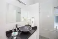 2 bedroom condo 6 667 m² West Bay, Honduras