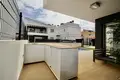 Villa de tres dormitorios 118 m² Orihuela, España