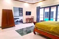 Villa de tres dormitorios 450 m² Si Sunthon, Tailandia