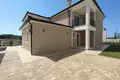 4 bedroom Villa 250 m² Crveni Vrh, Croatia