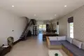 Propiedad comercial 1 100 m² en Thep Krasatti, Tailandia