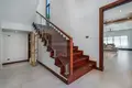 Вилла 4 спальни 317 м² Равай, Таиланд