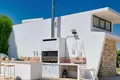 Dom 6 pokojów 649 m² Dromolaxia, Cyprus
