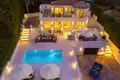 5-Schlafzimmer-Villa 444 m² Marbella, Spanien