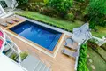 Villa 9 habitaciones 1 800 m² Chalong, Tailandia