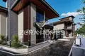 Willa 5 pokojów 290 m² w Mahmutlar, Turcja