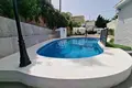 4-Schlafzimmer-Villa 190 m² lAlfas del Pi, Spanien