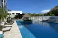 2 bedroom condo 123 m² West Bay, Honduras