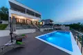 Villa de 4 dormitorios 315 m² Rabac, Croacia