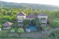 6-Schlafzimmer-Villa 573 m² Kaliasem, Indonesien