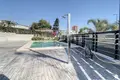 Dom drewniany w stylu górskim 336 m² Alicante, Hiszpania