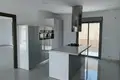 Villa de 4 dormitorios 165 m², Todos los paises