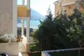 Villa de 4 dormitorios 285 m² Montenegro, Montenegro