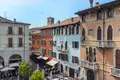 Mieszkanie 6 pokojów 209 m² Desenzano del Garda, Włochy