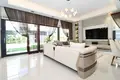 6 bedroom villa 343 m² Muratpasa, Turkey