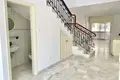 Mieszkanie 3 pokoi 258 m² Limassol, Cypr