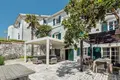 5 bedroom villa 490 m² Dobrota, Montenegro