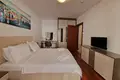 Wohnung 1 Schlafzimmer 90 m² in Becici, Montenegro