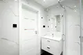 Mieszkanie 2 pokoi 43 m² w Warszawa, Polska