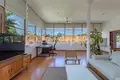 Villa mit 2 Schlafzimmern  Kerobokan Kelod, Indonesien