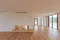 4-Schlafzimmer-Villa 341 m² Marbella, Spanien