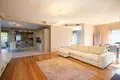 Haus 4 Zimmer 360 m² Babites novads, Lettland