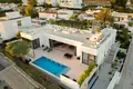 4-Schlafzimmer-Villa 702 m² l Alfas del Pi, Spanien