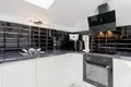 Mieszkanie 4 pokoi 61 m² Warszawa, Polska