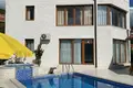 Revenue house 303 m² in Trebesin, Montenegro
