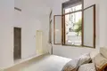 2 bedroom apartment 101 m² Paris, France