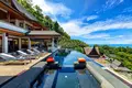 5 bedroom villa 1 550 m² Ban Bang Thao, Thailand