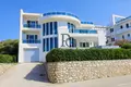 Villa de 5 habitaciones 319 m² Dobra Voda, Montenegro