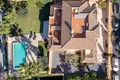 5-Schlafzimmer-Villa 295 m² Benahavis, Spanien