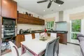 villa de 3 chambres 300 m² Ban Bang Ku, Thaïlande