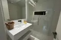 Mieszkanie 2 pokoi 108 m² Marbella, Hiszpania