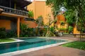 4-Schlafzimmer-Villa 320 m² Denpasar, Indonesien