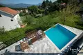 3-Schlafzimmer-Villa 240 m² Lustica, Montenegro