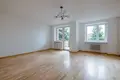 Mieszkanie 3 pokoi 74 m² Warszawa, Polska