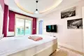 Квартира 1 комната 240 м² Аланья, Турция