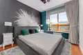 Mieszkanie 3 pokoi 77 m² w Warszawa, Polska