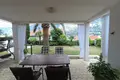 4 bedroom house 230 m² Dobrota, Montenegro