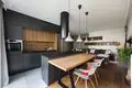 Mieszkanie 3 pokoi 63 m² Warszawa, Polska