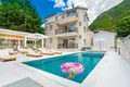 Villa 7 Zimmer 350 m² Stoliv, Montenegro