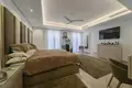 Haus 4 Schlafzimmer 570 m² Estepona, Spanien